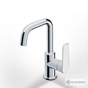 KLINT_MPAT_NIPTHRA_BESIDE_CHROME